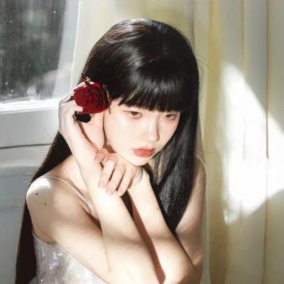 赤裸的公务员